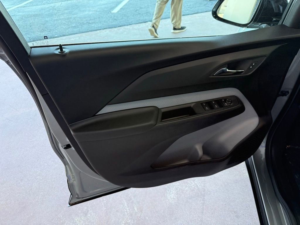 New 2027 Chevrolet Bolt LT w/ Comfort Package FWD image 8