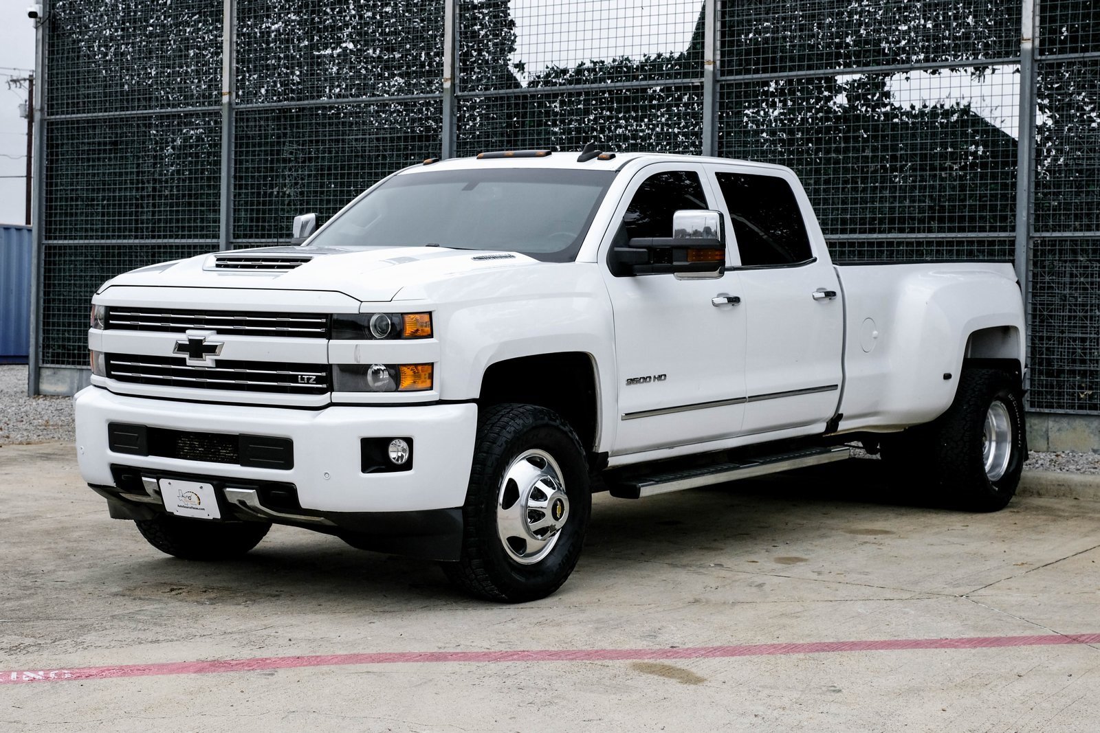 Used 2019 Chevrolet Silverado 3500 LTZ w/ Duramax Plus Package image 6