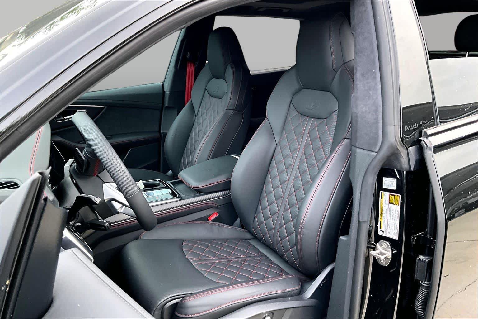 Used 2026 Audi SQ8 Prestige AWD/4WD image 8