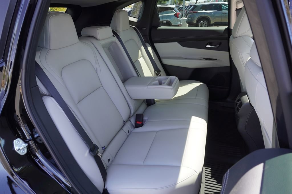 Certified 2025 Nissan Murano SL image 9