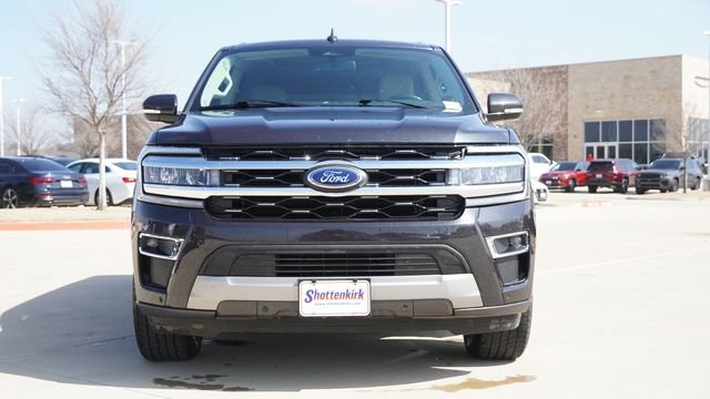 Used 2024 Ford Expedition Limited image 2