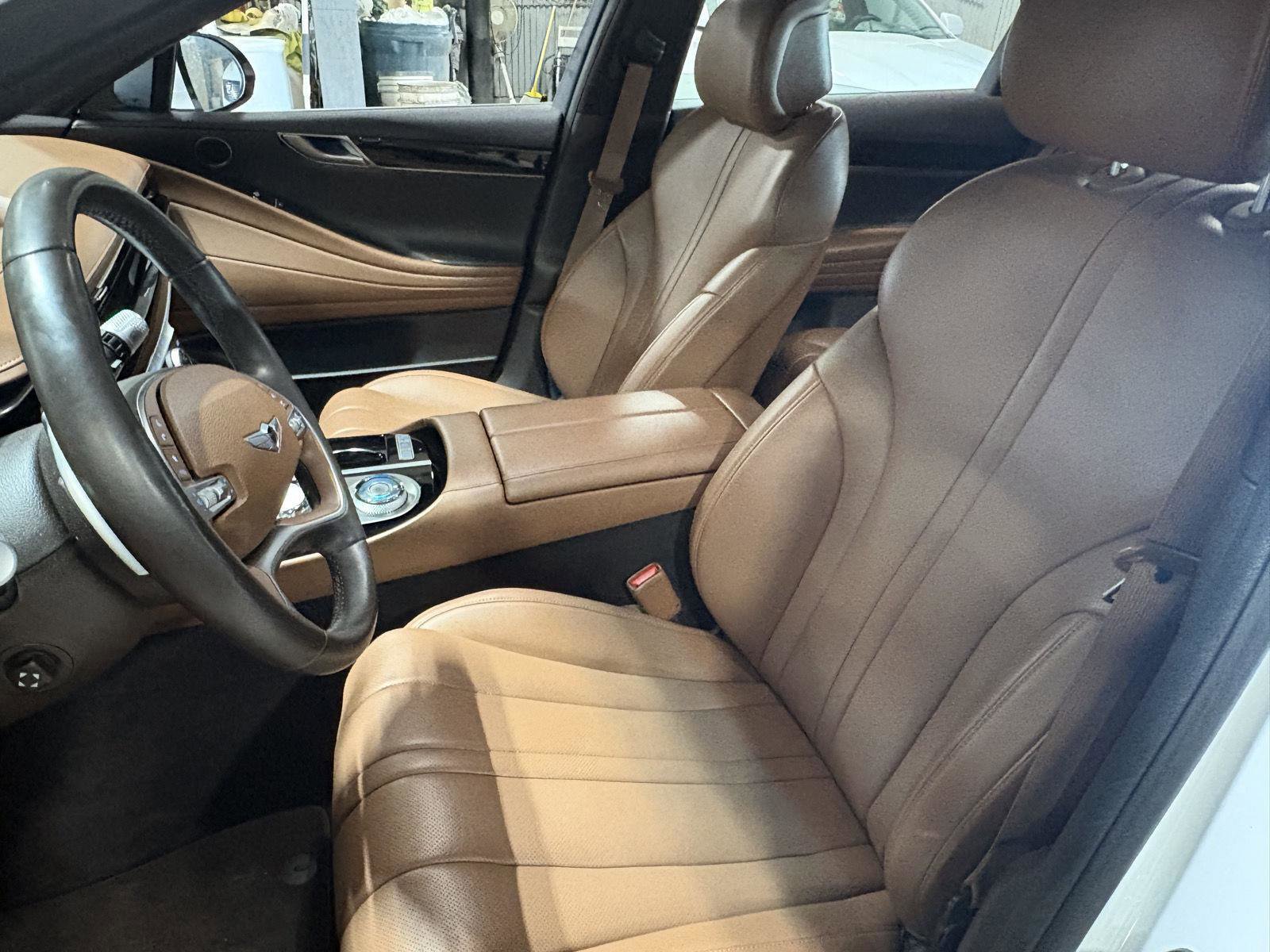 Used 2023 Genesis G80 2.5T image 12