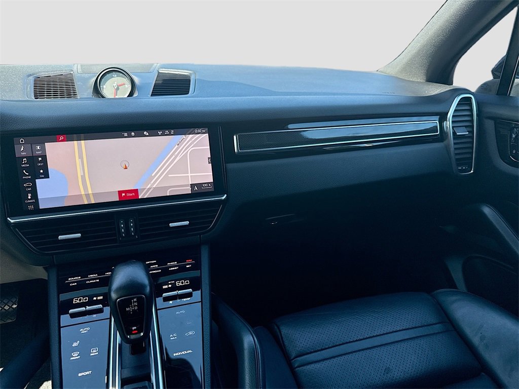 Used 2019 Porsche Cayenne Base w/ Premium Package image 26