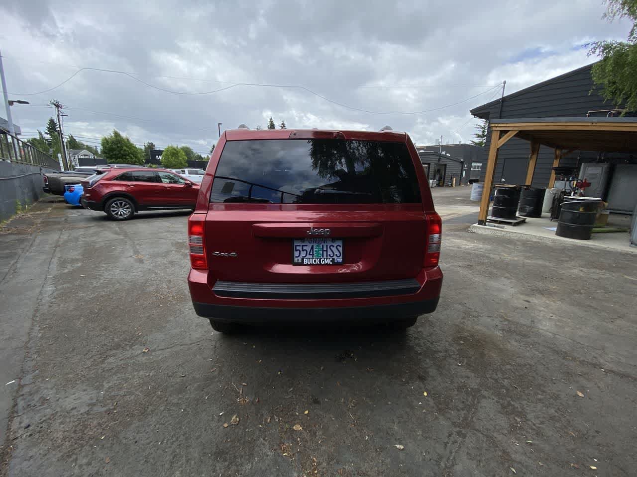 Used 2015 Jeep Patriot Sport w/ Power Value Group AWD/4WD image 5