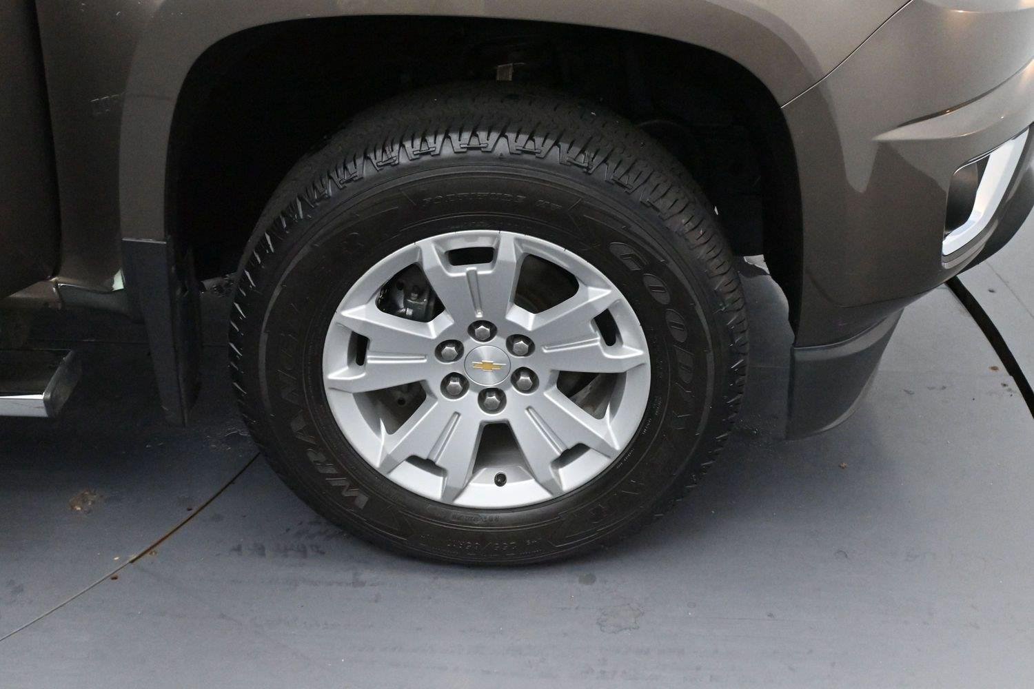 Used 2015 Chevrolet Colorado LT w/ LT Convenience Package AWD/4WD image 38