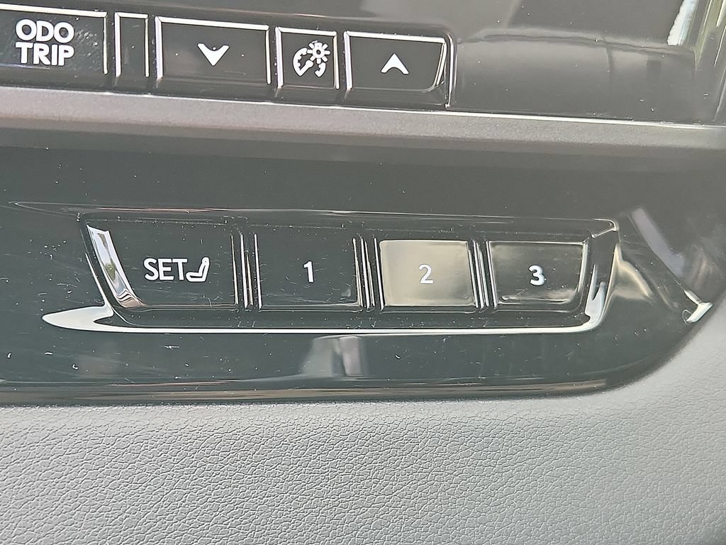 Used 2025 Lexus RX 350 w/ Convenience Package AWD/4WD image 24