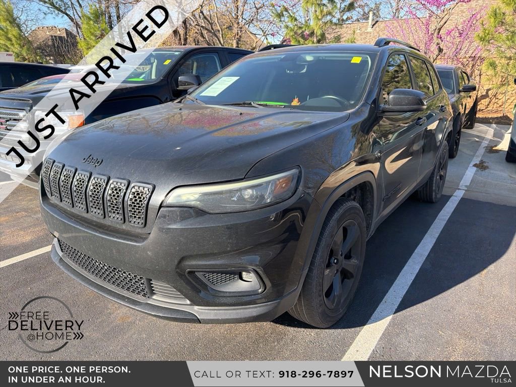 Used 2020 Jeep Cherokee Latitude Plus image 1