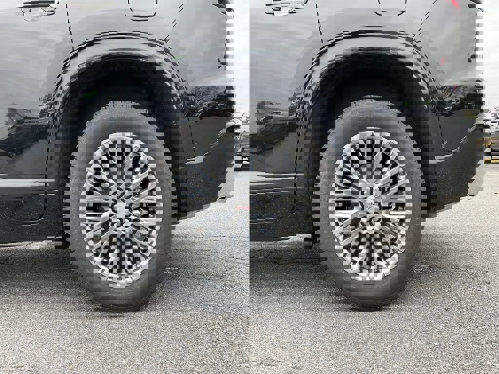 New 2026 GMC Acadia Denali w/ Super Cruise Package image 34