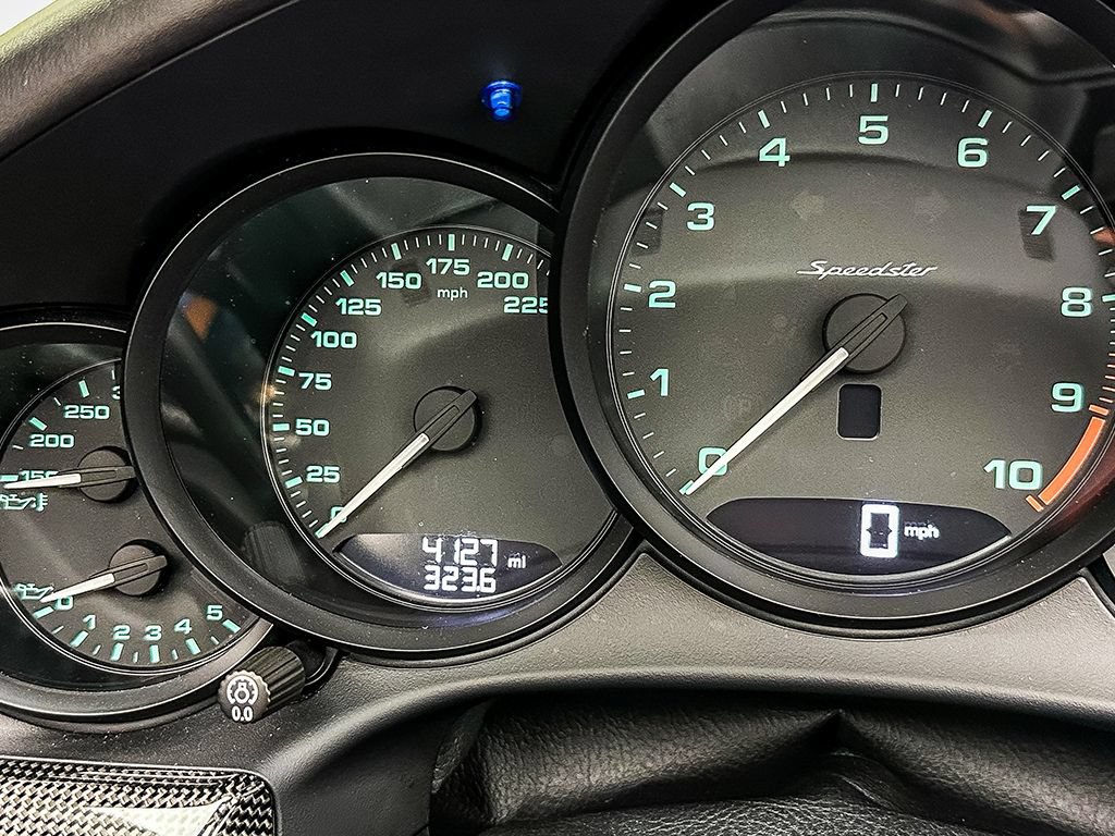 Used 2019 Porsche 911 Speedster RWD image 17