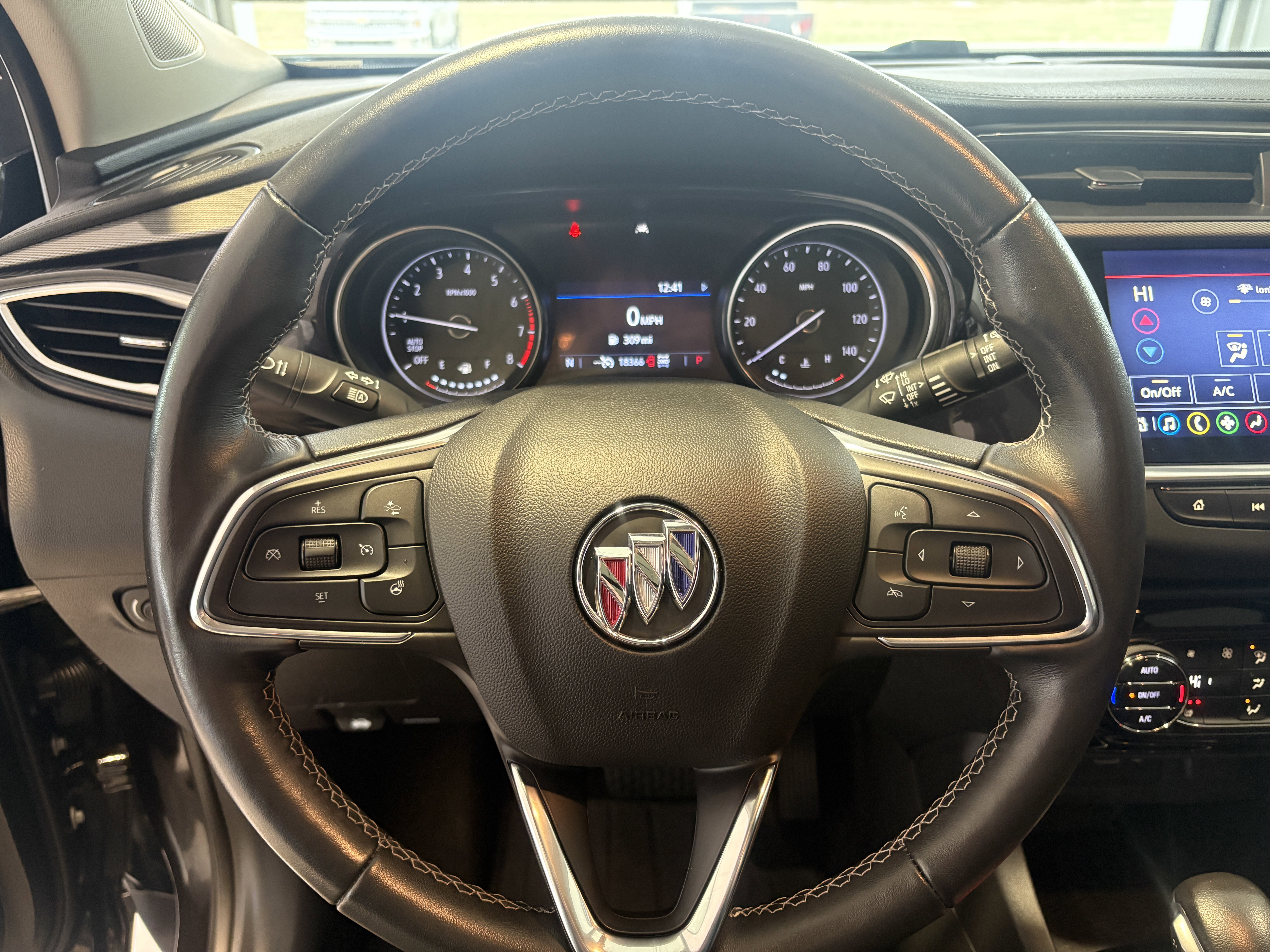 Used 2023 Buick Encore GX Essence w/ Experience Buick Package image 9