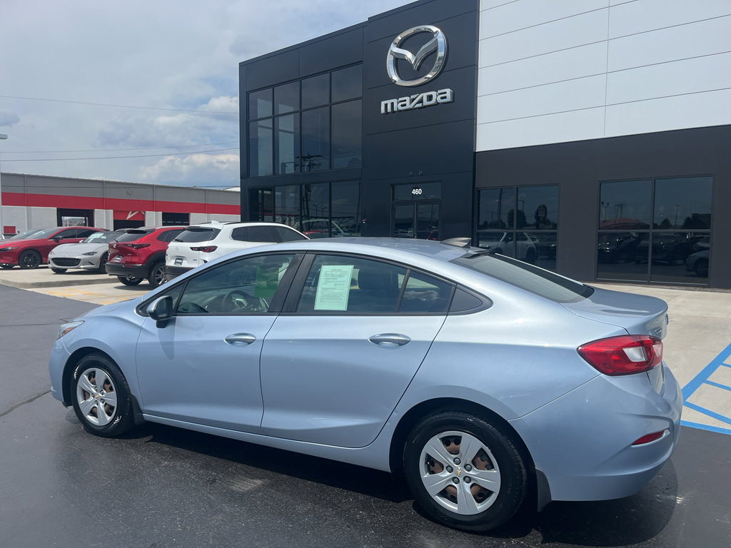 Used 2018 Chevrolet Cruze LS FWD image 3