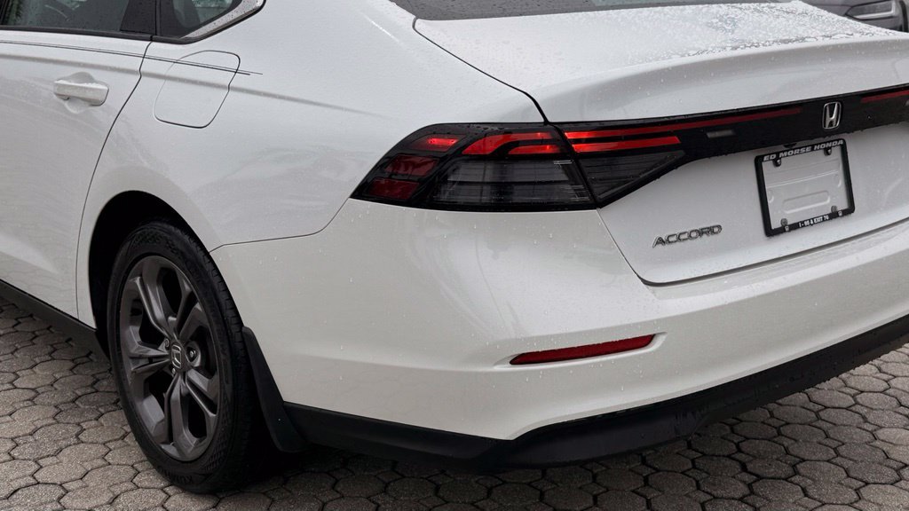 Used 2023 Honda Accord EX image 17