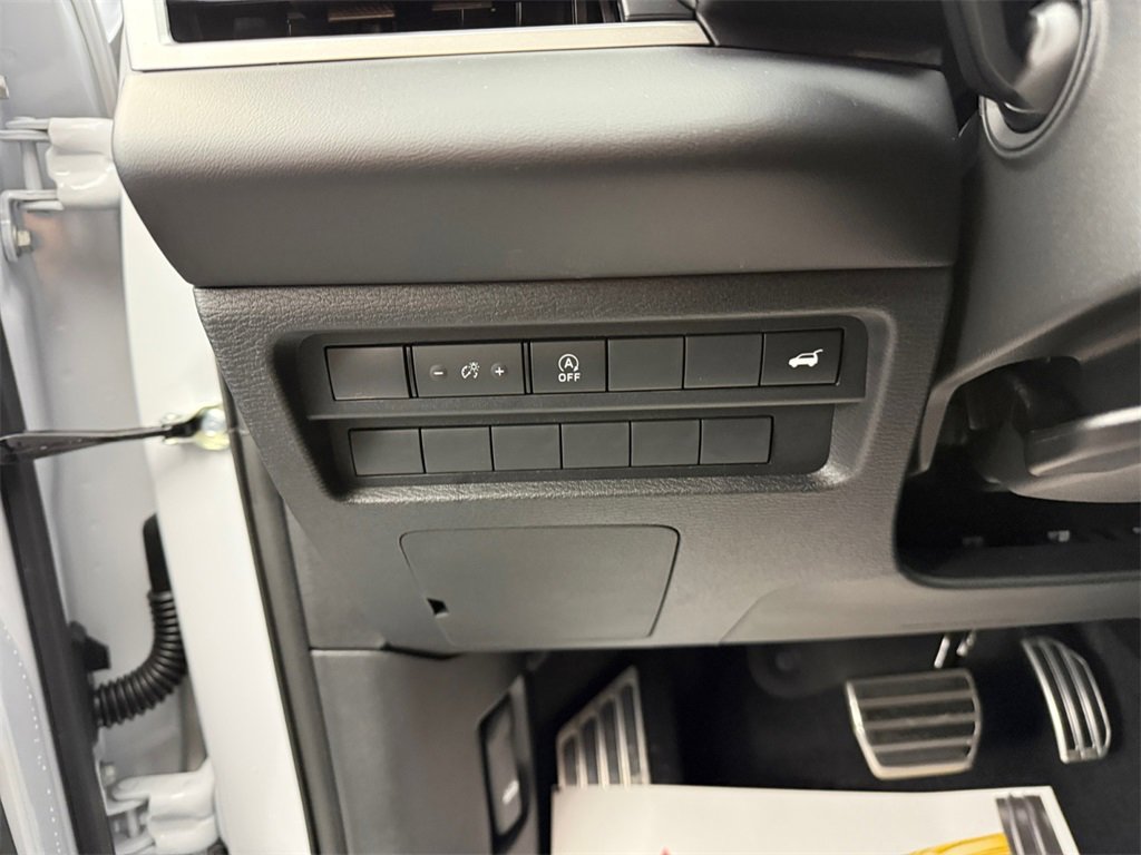 New 2026 Mitsubishi Outlander SEL image 29