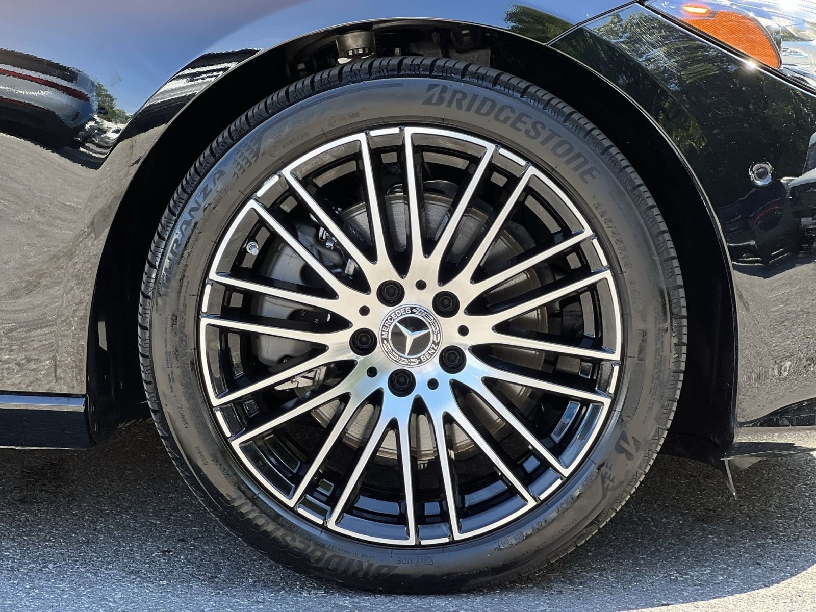 Certified 2025 Mercedes-Benz C 300 4MATIC Sedan image 17