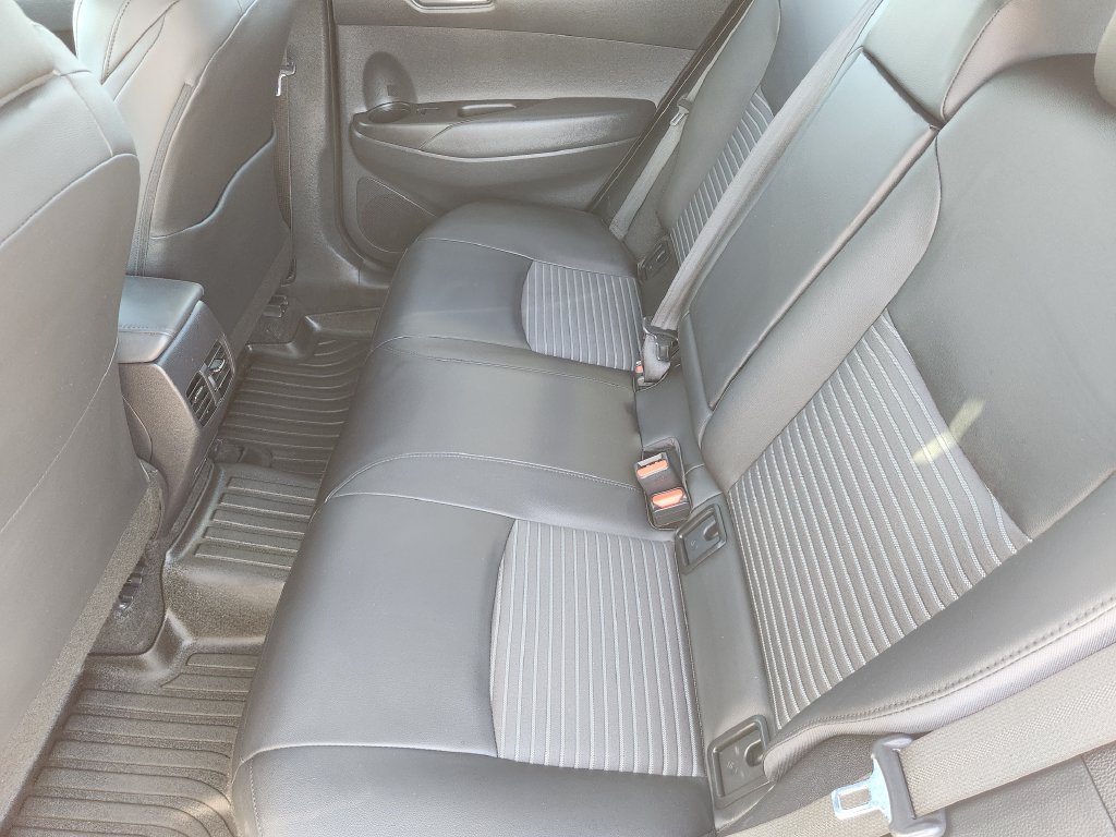 Used 2025 Toyota Corolla Cross AWD Hybrid w/ Convenience Package image 27