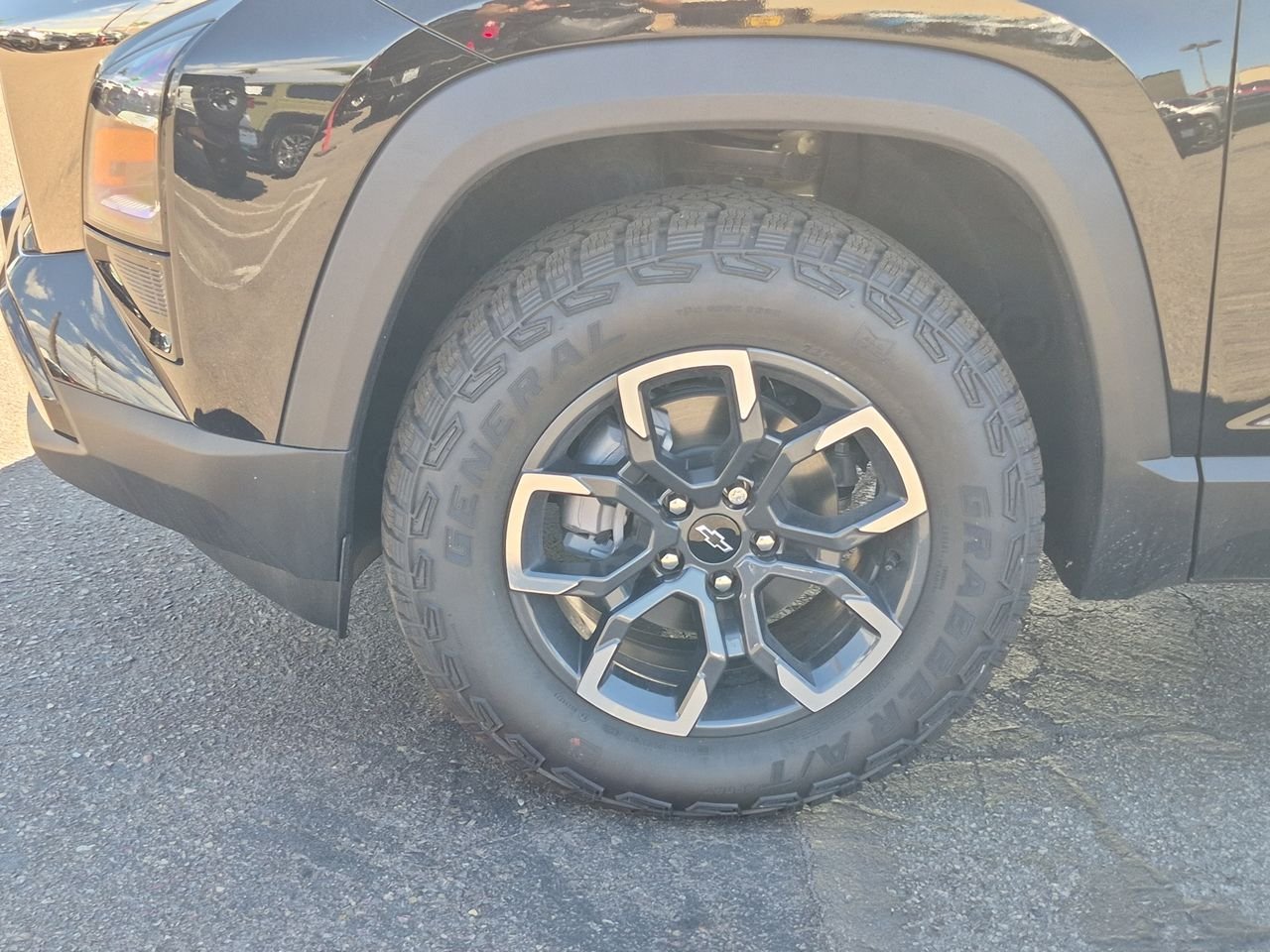 New 2026 Chevrolet Equinox ACTIV AWD/4WD image 34