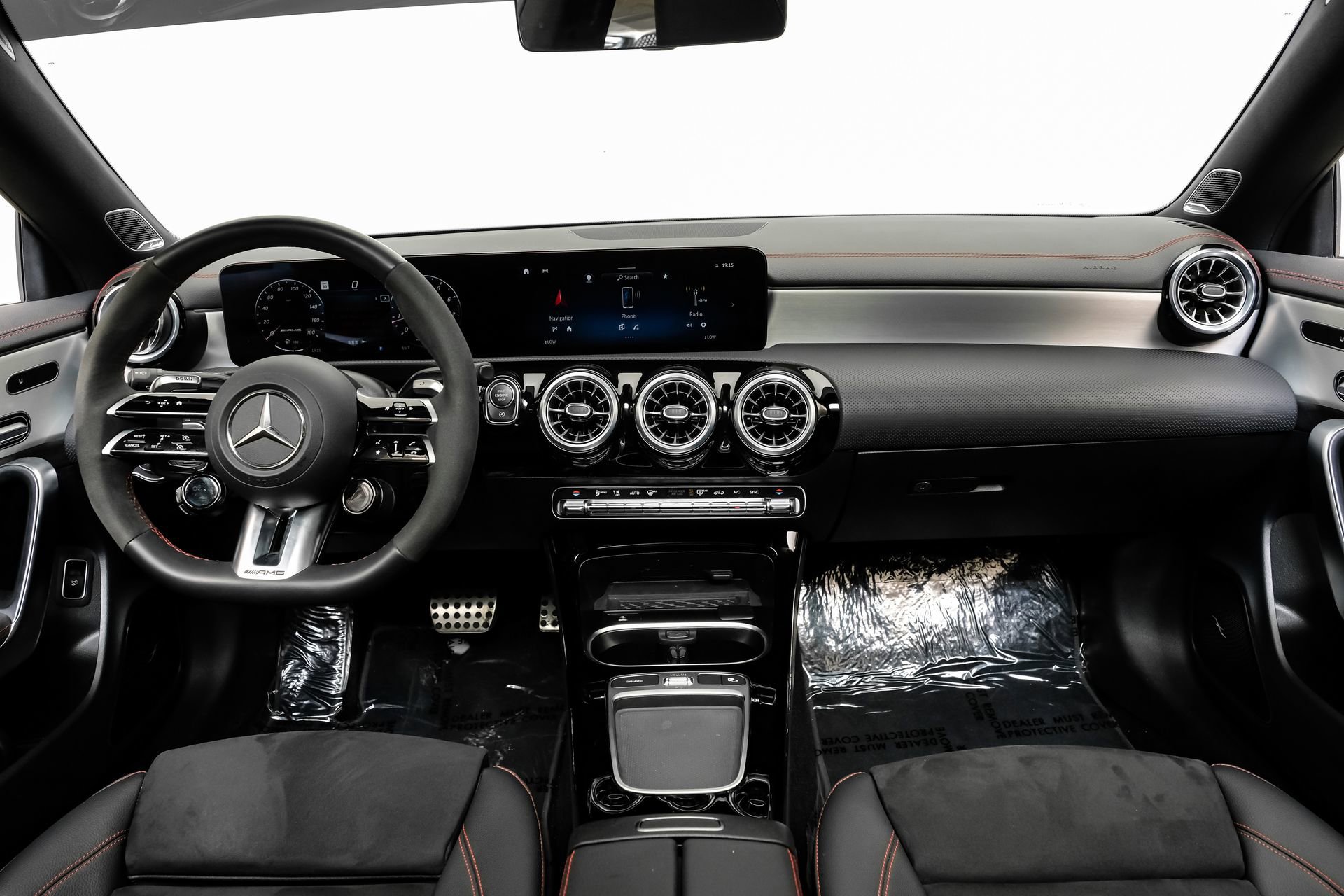 Used 2024 Mercedes-Benz CLA 35 AMG 4MATIC image 19