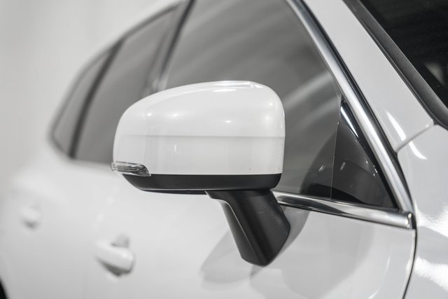 Used 2022 Volvo XC60 B5 Inscription w/ Climate Package image 14