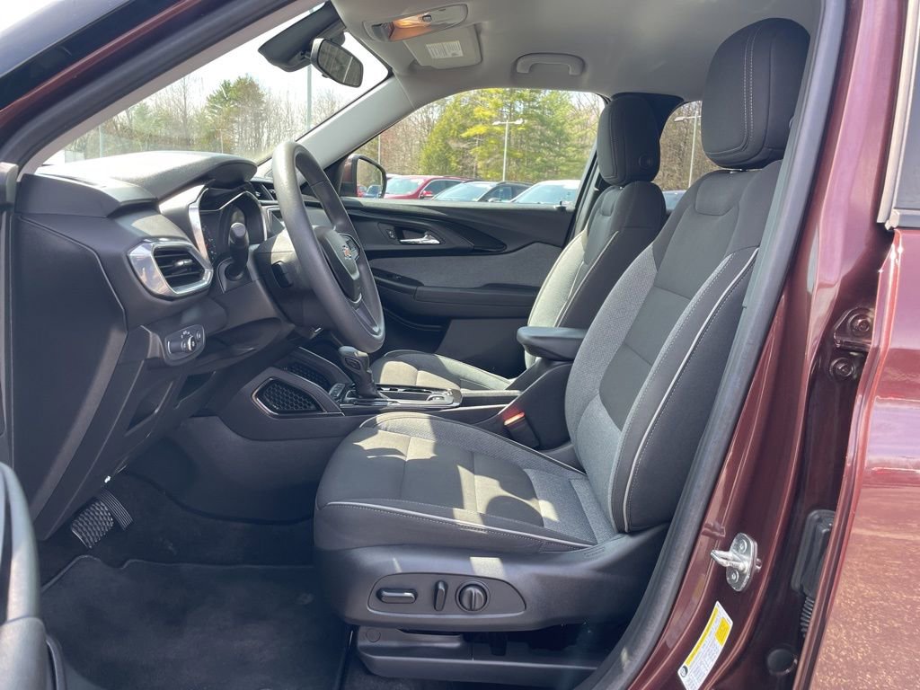 Used 2022 Chevrolet TrailBlazer LT FWD image 26