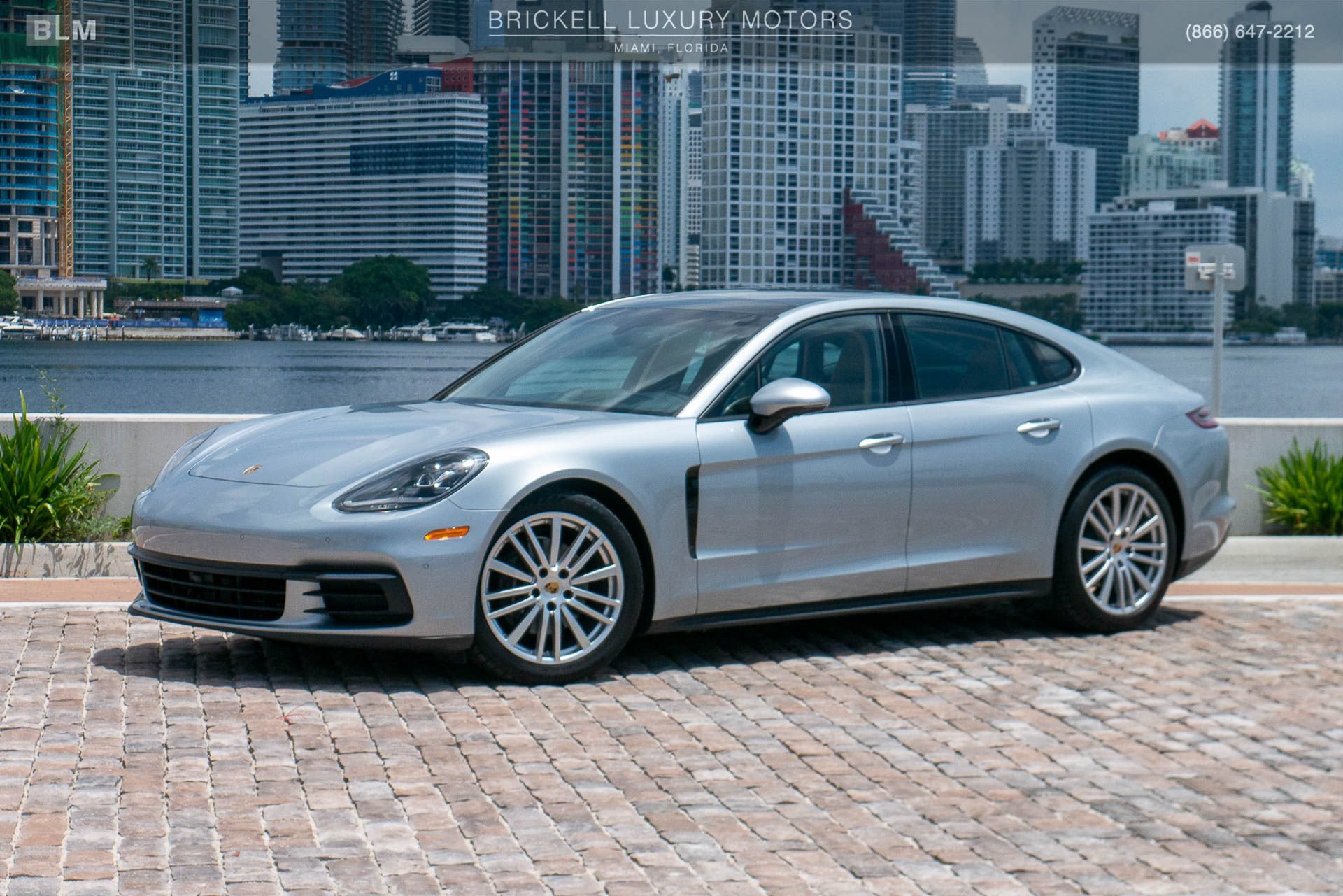 Used 2019 Porsche Panamera RWD image 9