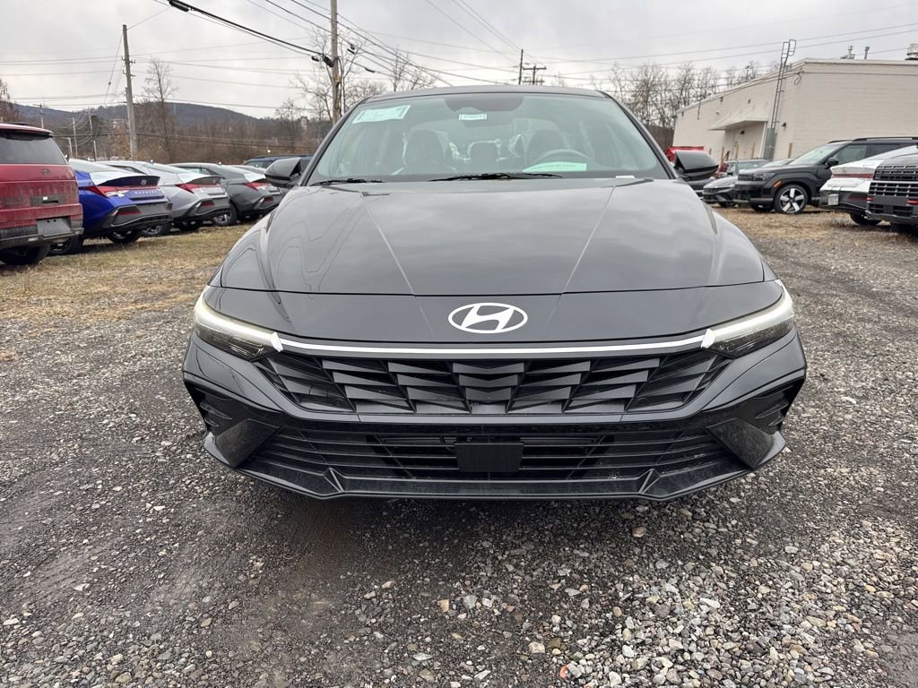 New 2026 Hyundai Elantra SEL Sport image 2