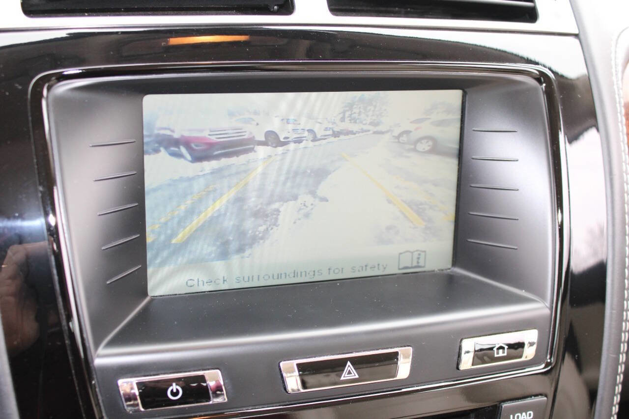 Used 2014 Jaguar XKR R RWD image 17