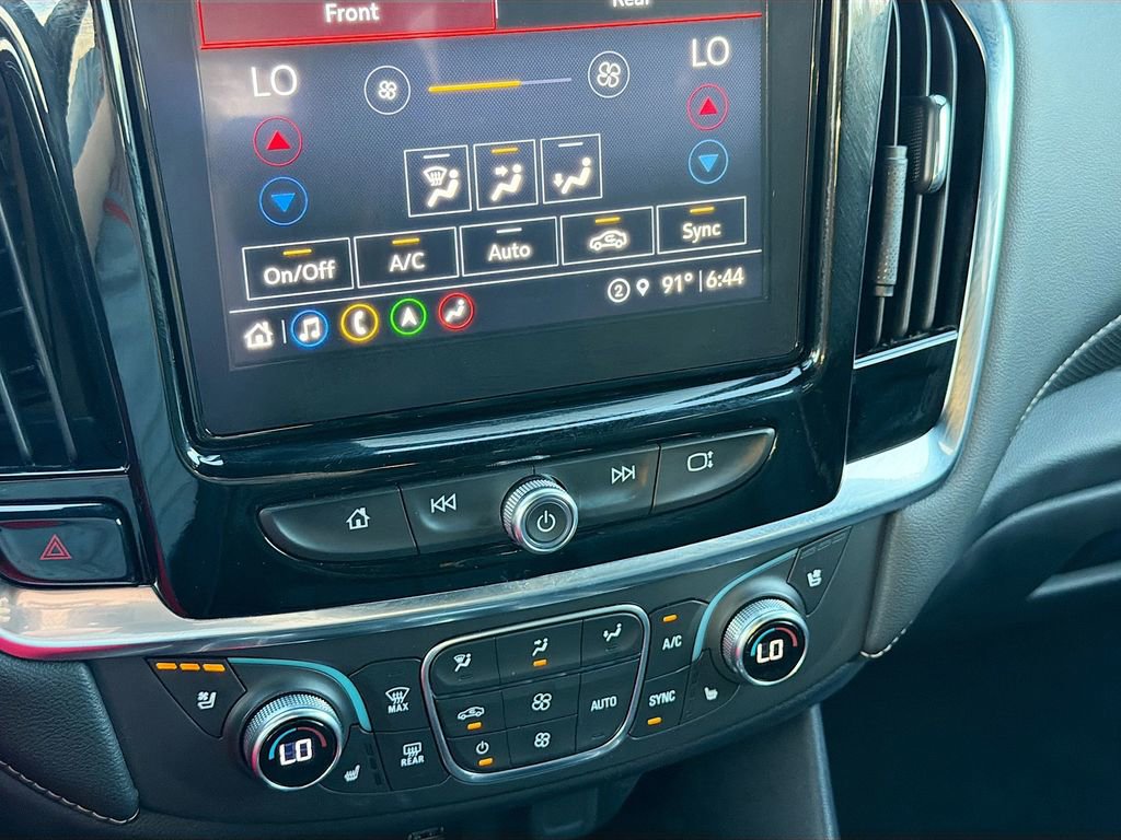 Used 2023 Chevrolet Traverse Premier w/ Redline Edition image 16