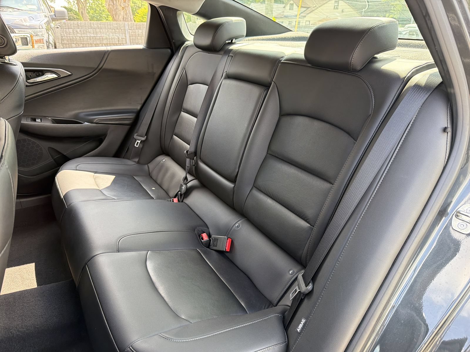 Used 2017 Chevrolet Malibu LT w/ Leather Package FWD image 21