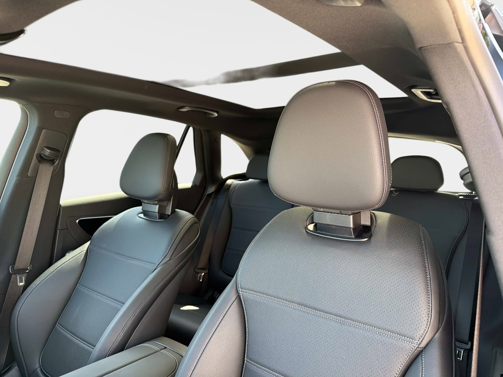 Used 2026 Mercedes-Benz GLC 300 image 20