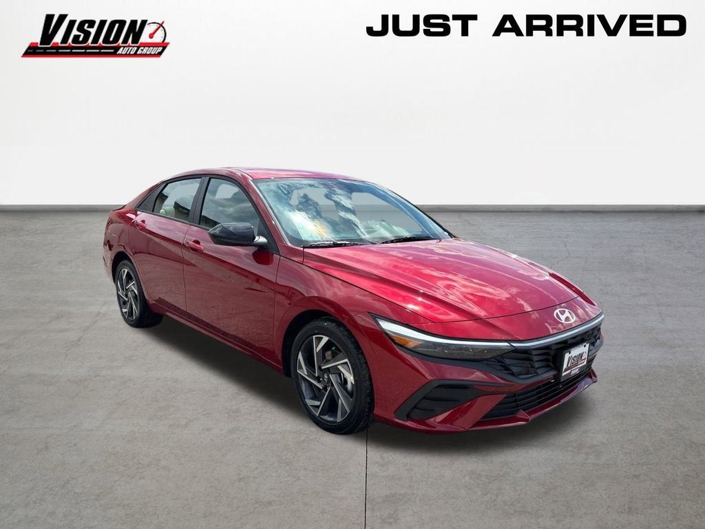 New 2025 Hyundai Elantra Sport video 3