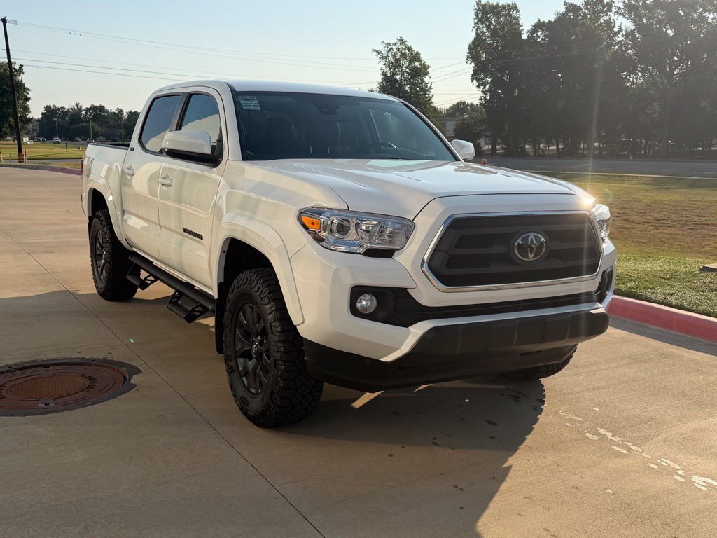 Used 2023 Toyota Tacoma SR5 RWD image 9