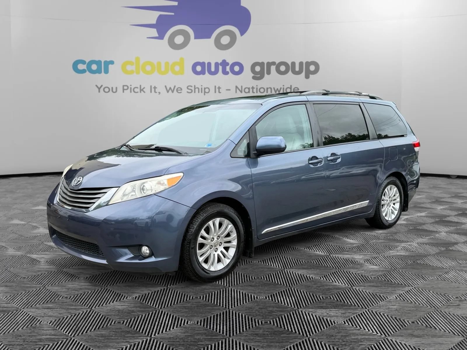 Used 2013 Toyota Sienna XLE