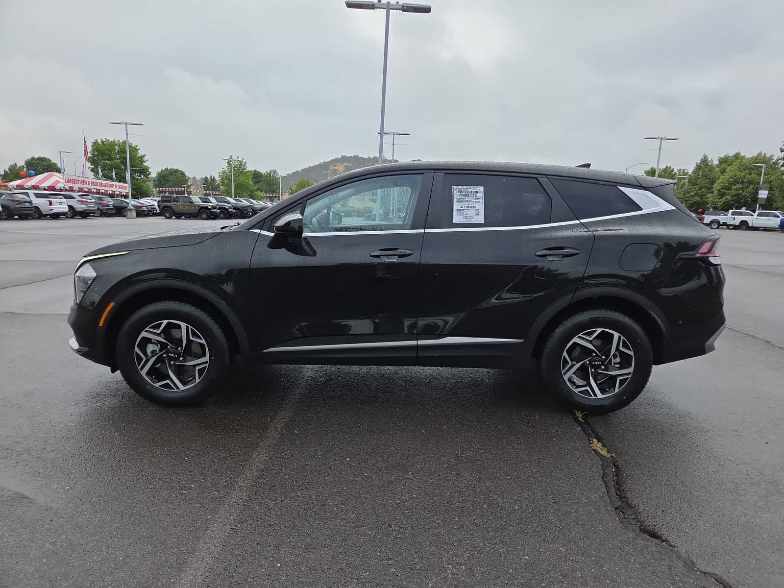 Used 2023 Kia Sportage LX AWD/4WD image 11