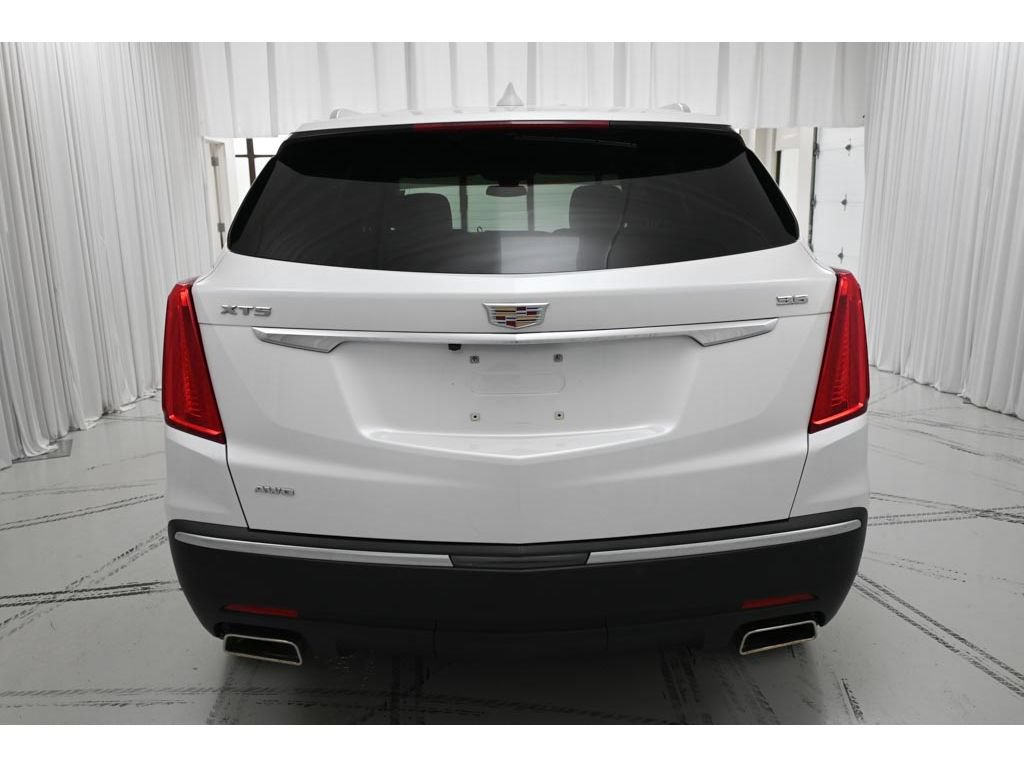 Used 2018 Cadillac XT5 Luxury w/ Driver Awareness Package AWD/4WD image 6