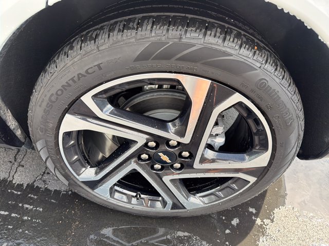 Certified 2024 Chevrolet Equinox EV LT FWD image 23