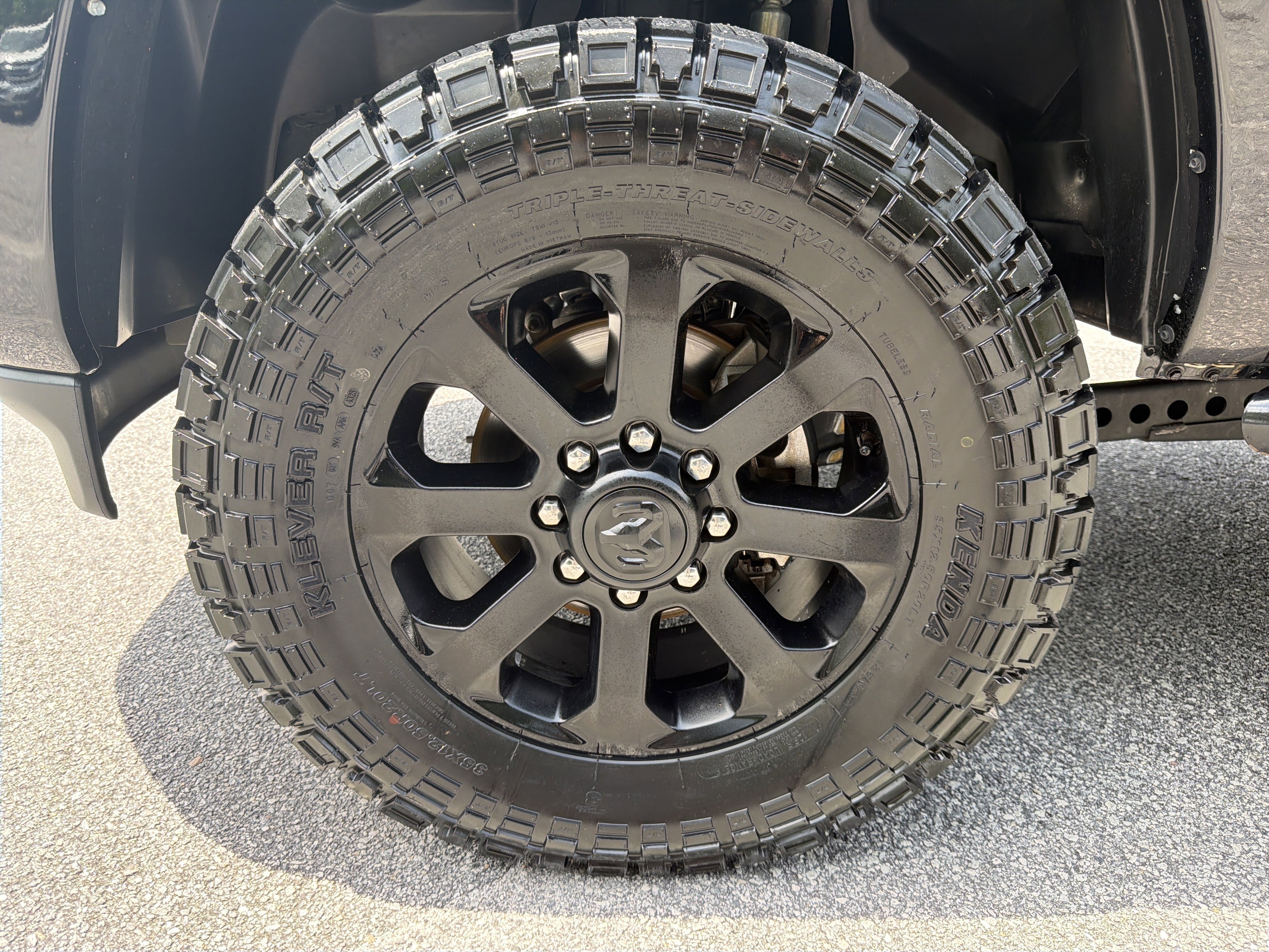 Used 2023 RAM 2500 Lone Star w/ Night Edition AWD/4WD image 12