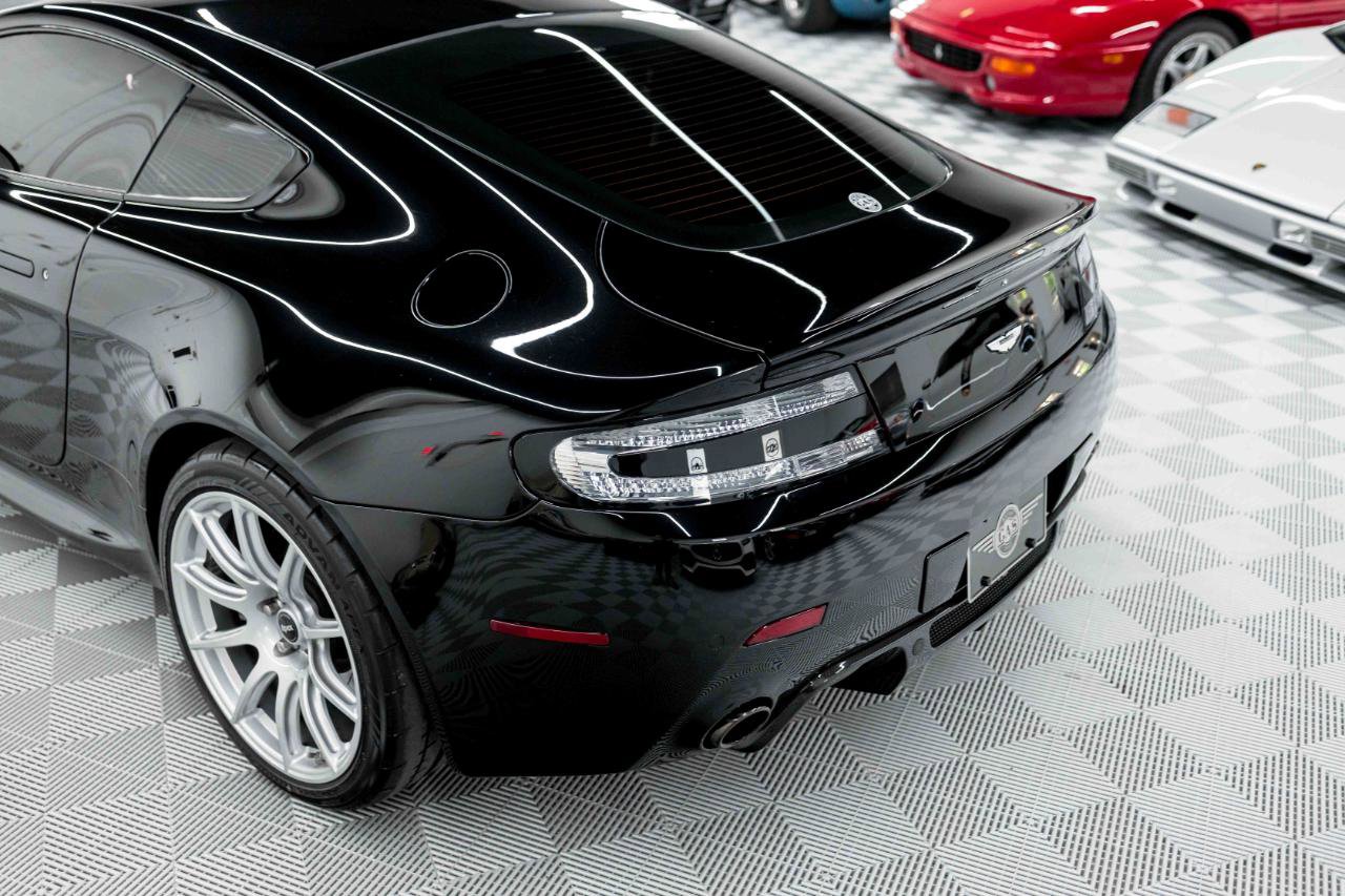 Used 2011 Aston Martin V8 Vantage N420 image 32