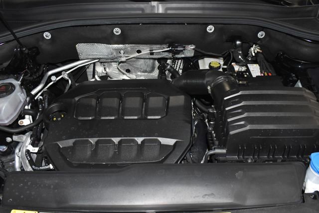 Used 2024 Volkswagen Atlas SEL Premium R-Line image 10