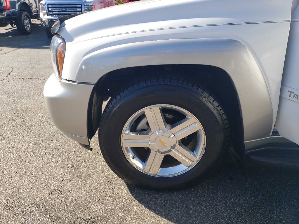 Used 2008 Chevrolet TrailBlazer LT image 39