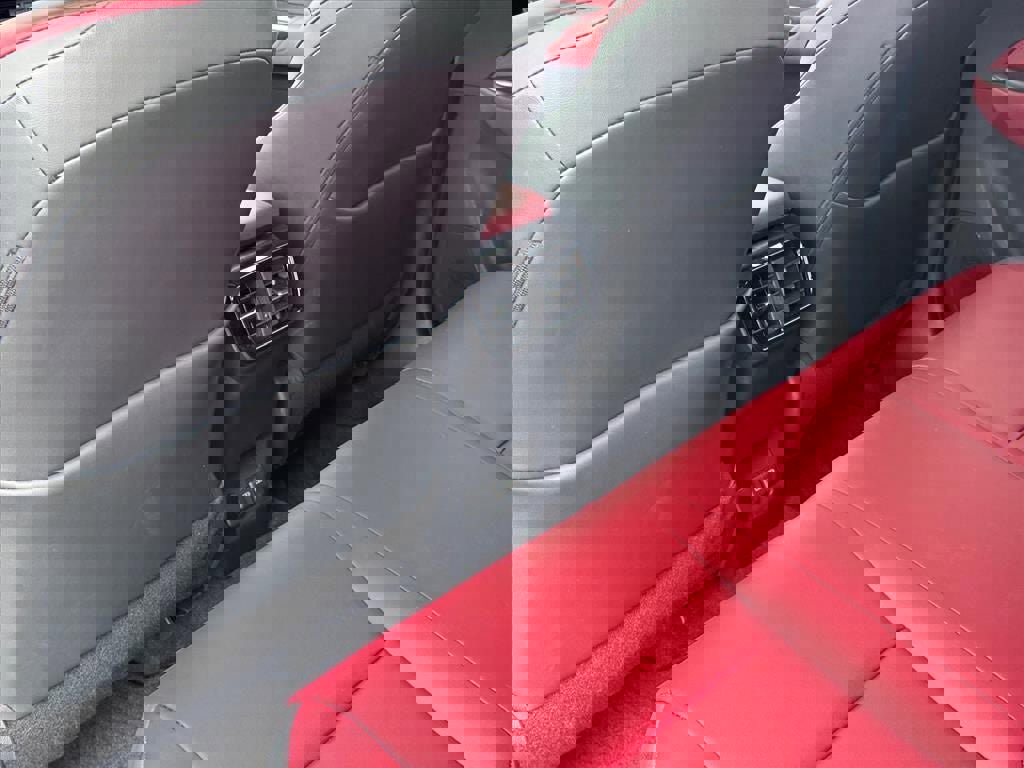 Used 2025 Lexus NX 250 FWD w/ Towing Package (2000 Lbs) image 15