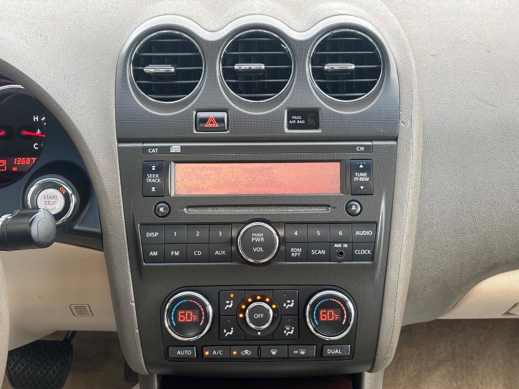 Used 2011 Nissan Altima 2.5 SL w/ 2.5SL Pkg FWD image 20