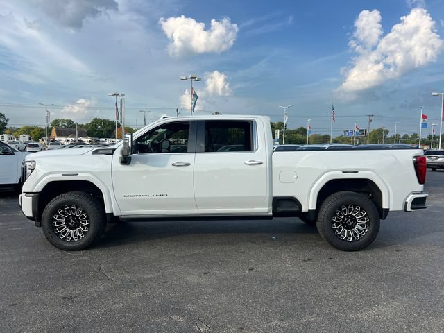 Used 2024 GMC Sierra 2500 Denali Ultimate w/ Max Trailering Package AWD/4WD image 4