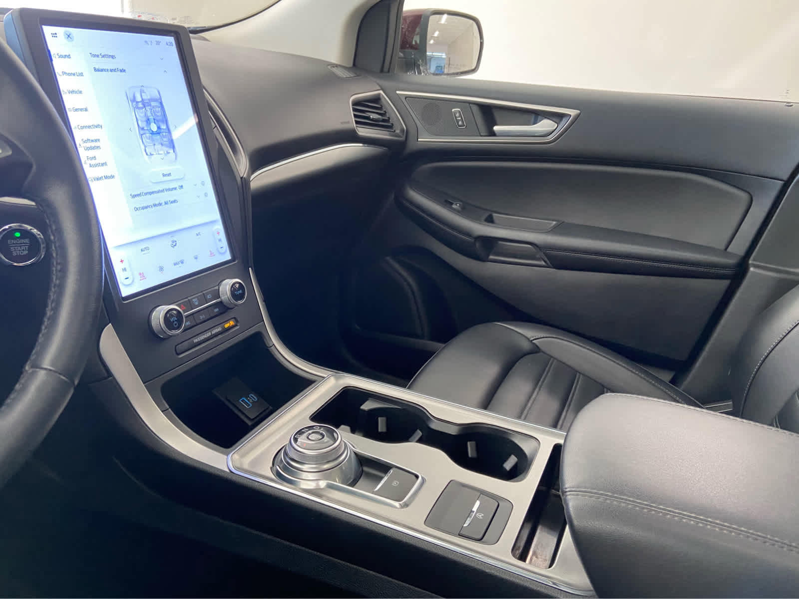 Used 2022 Ford Edge SEL w/ Convenience Package image 37