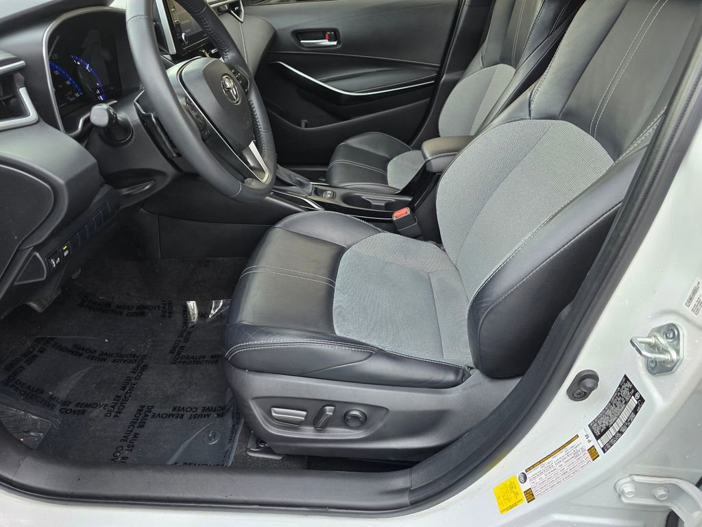 Used 2021 Toyota Corolla XSE image 23