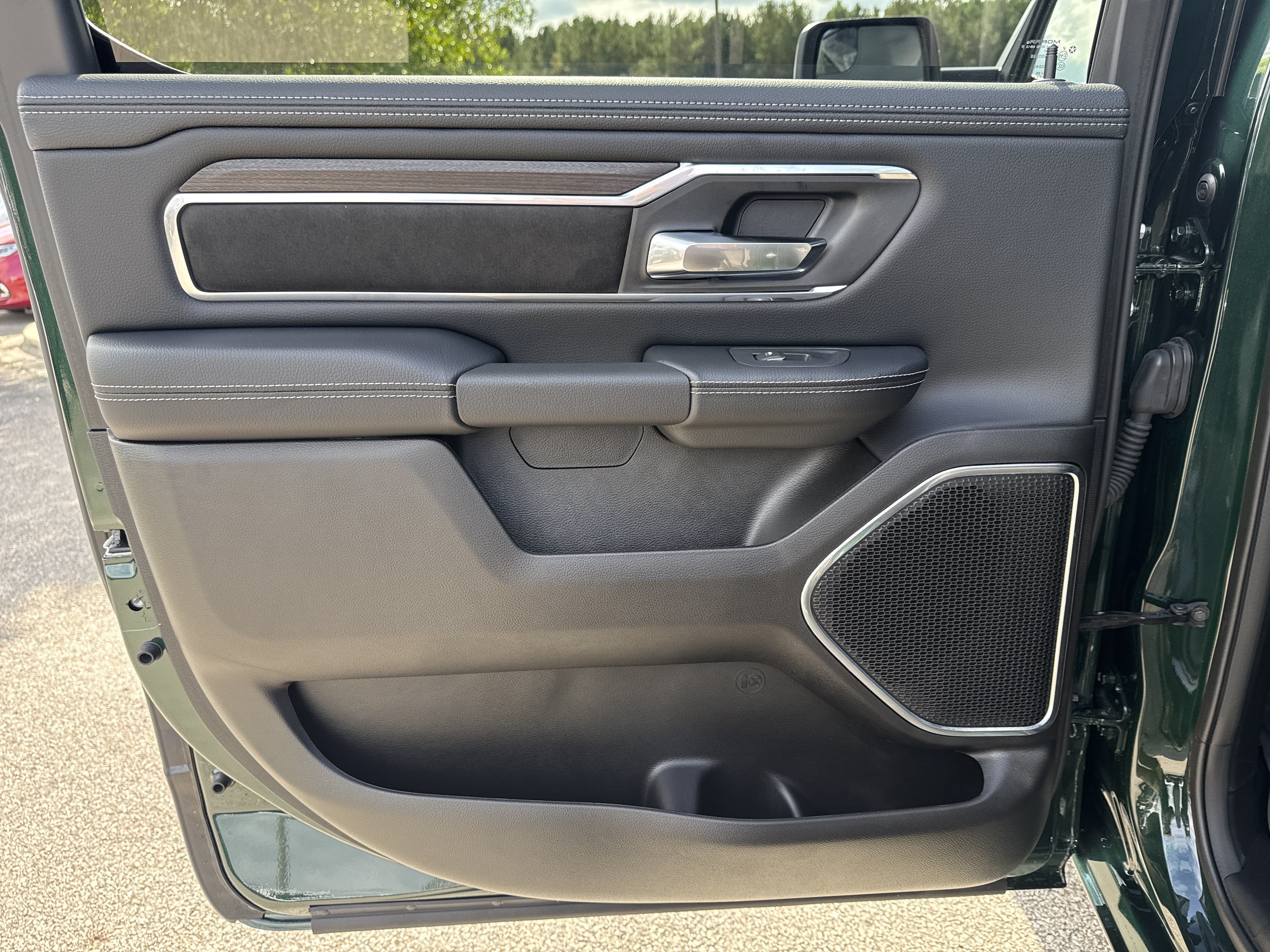 New 2026 RAM 1500 Laramie w/ Bed Utility Group AWD/4WD image 21