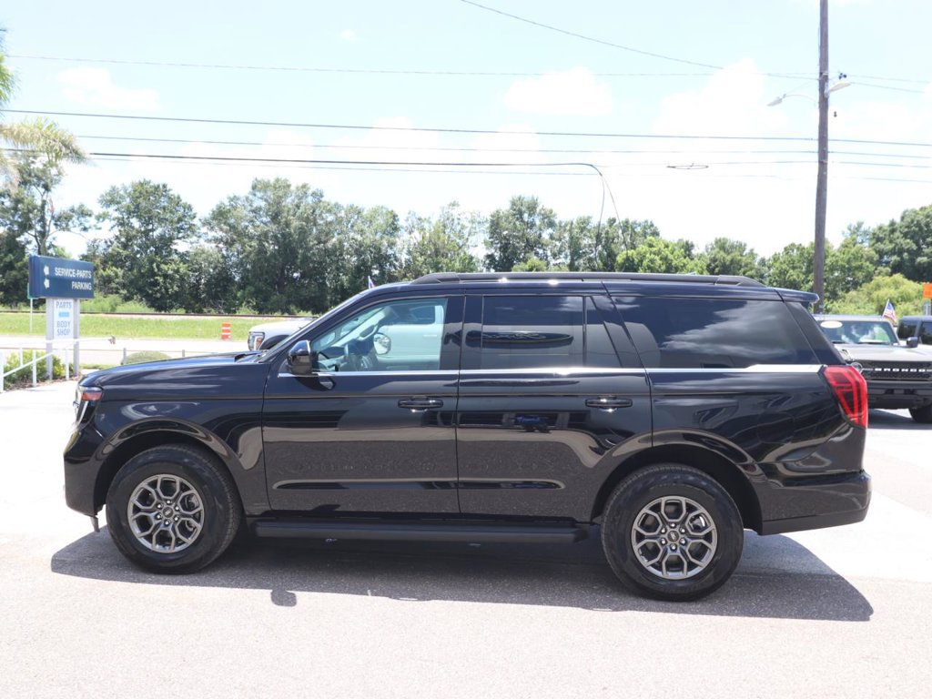 New 2027 Ford Expedition Active RWD image 9