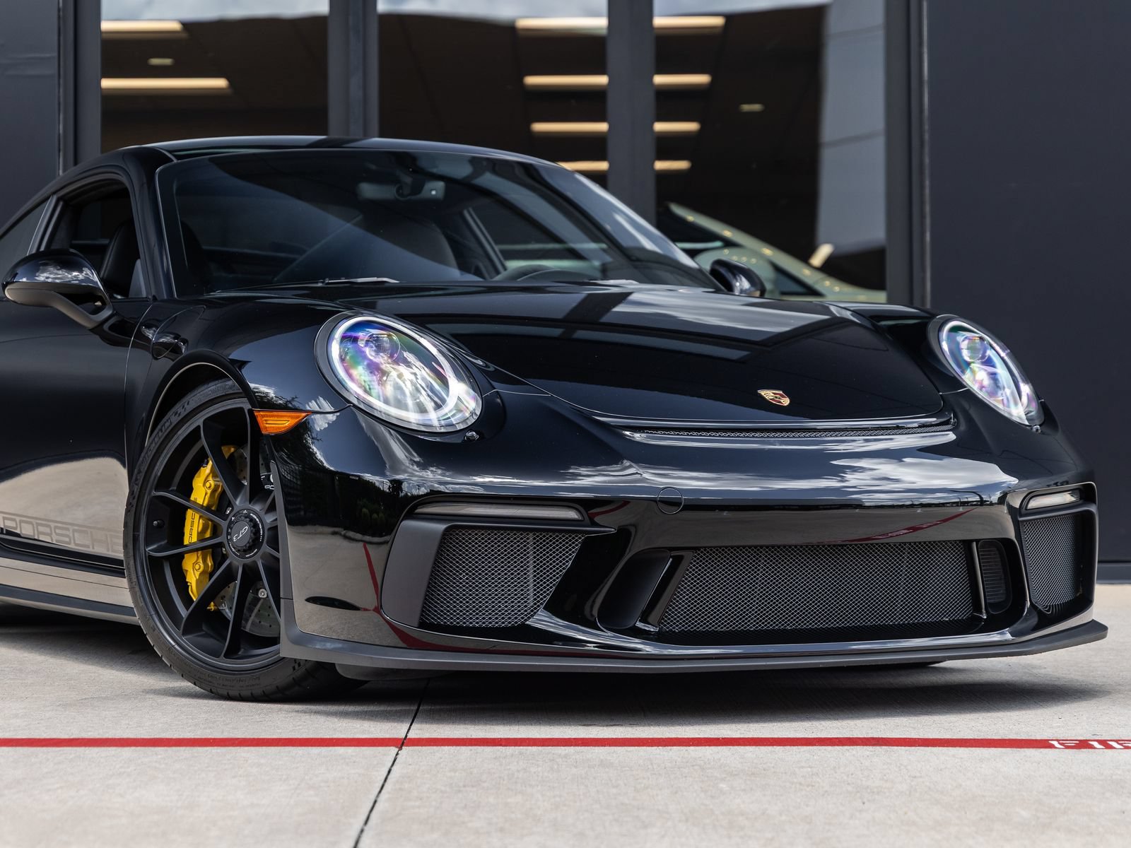 Certified 2018 Porsche 911 GT3 RWD image 10