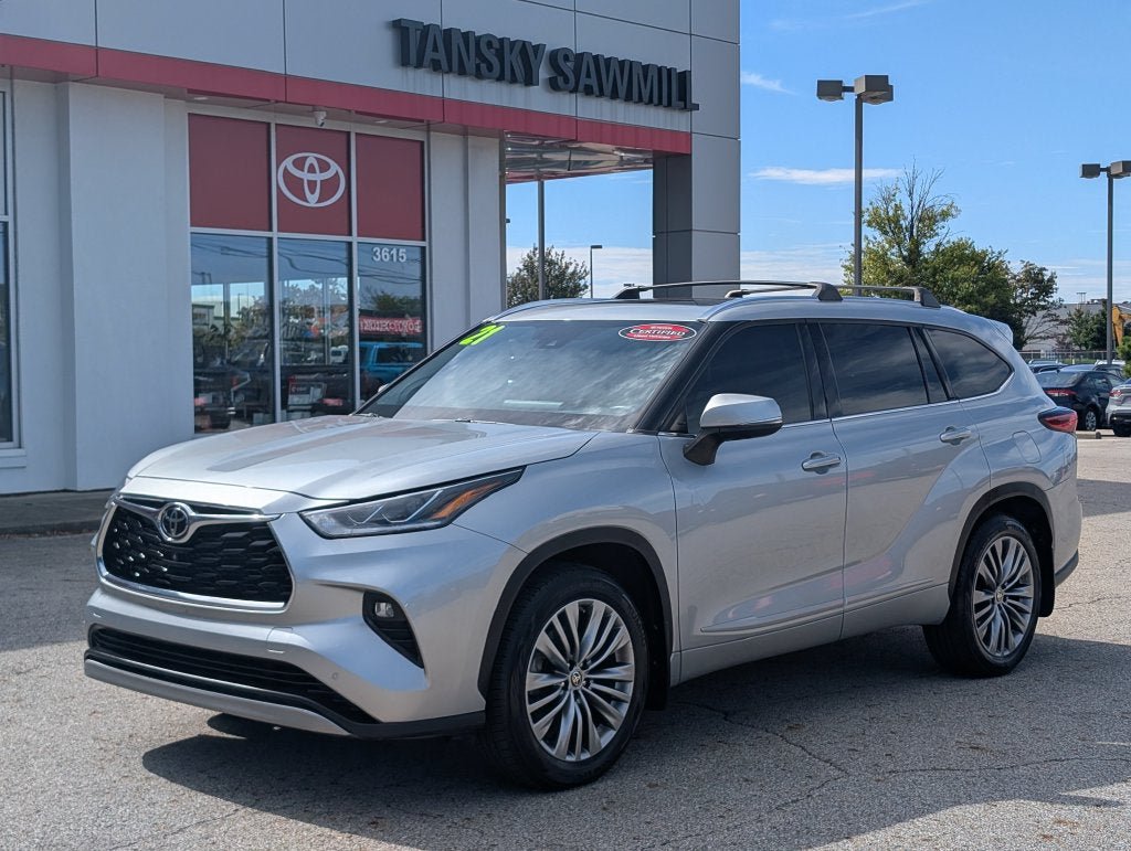 Certified 2021 Toyota Highlander Platinum AWD/4WD image 3