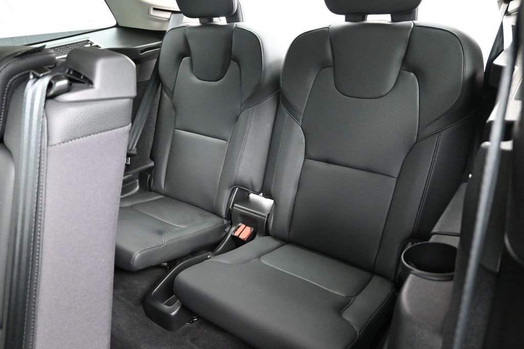 Used 2023 Volvo XC90 B6 Plus w/ Protection Package Premier AWD/4WD image 17