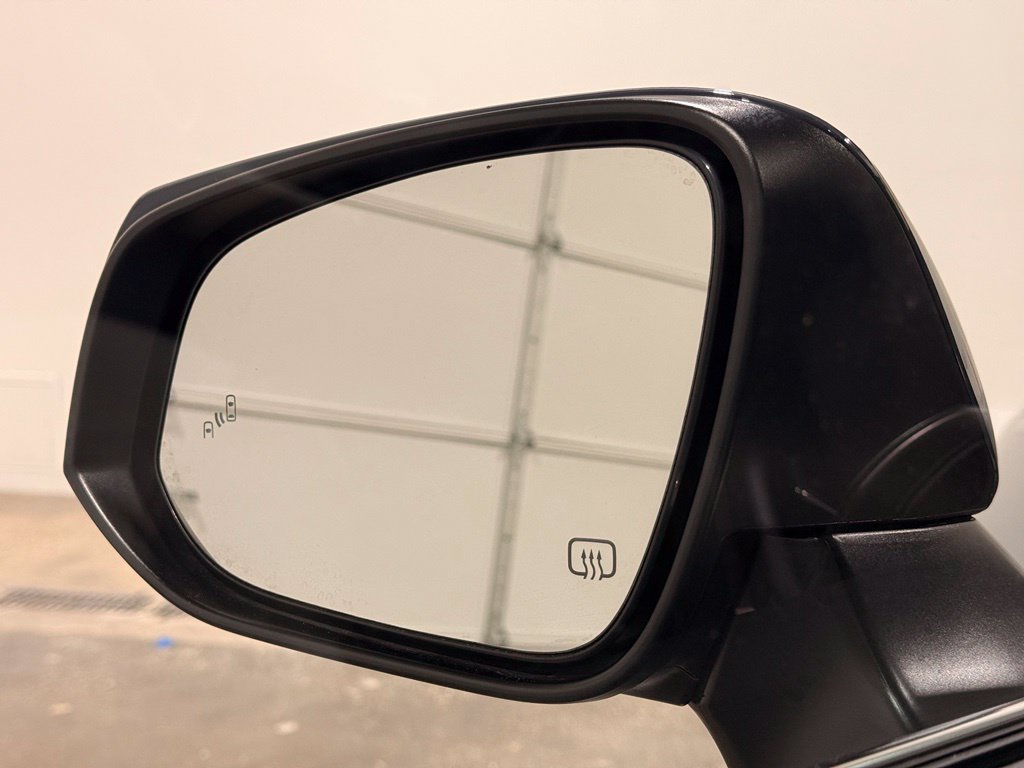 Used 2024 Toyota Grand Highlander AWD image 13